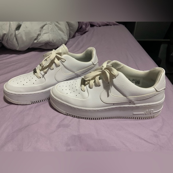 black cat retro 4 2020